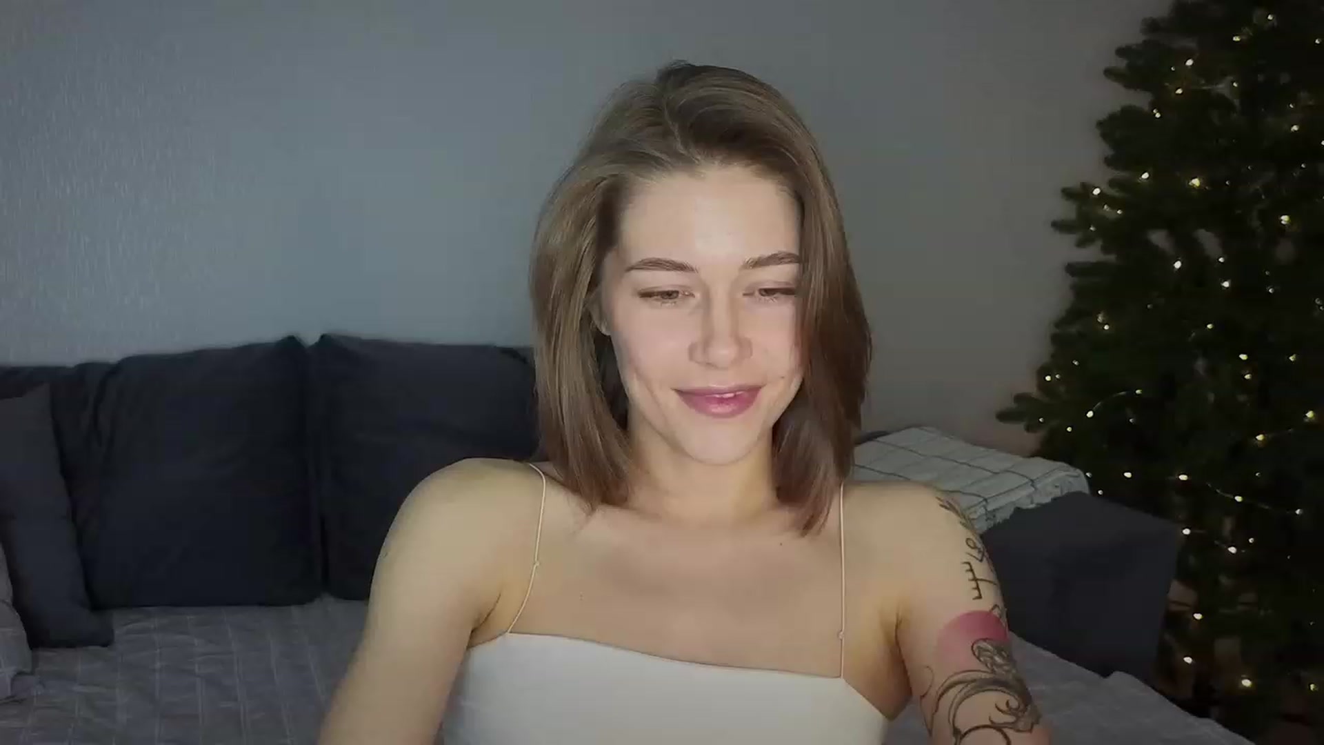 Gallery image thumbnail from KeepSpark's myfreecams stream on, 12/15/2023, 17:33 image 3 of 20
