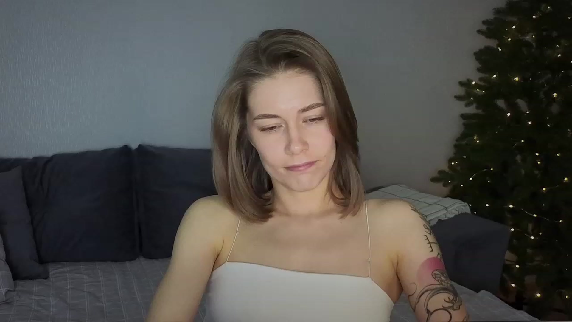 Gallery image thumbnail from KeepSpark's myfreecams stream on, 12/15/2023, 17:33 image 14 of 20