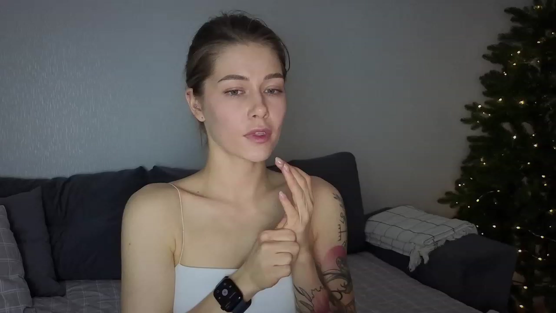 Gallery image thumbnail from KeepSpark's myfreecams stream on, 12/15/2023, 19:28 image 14 of 20