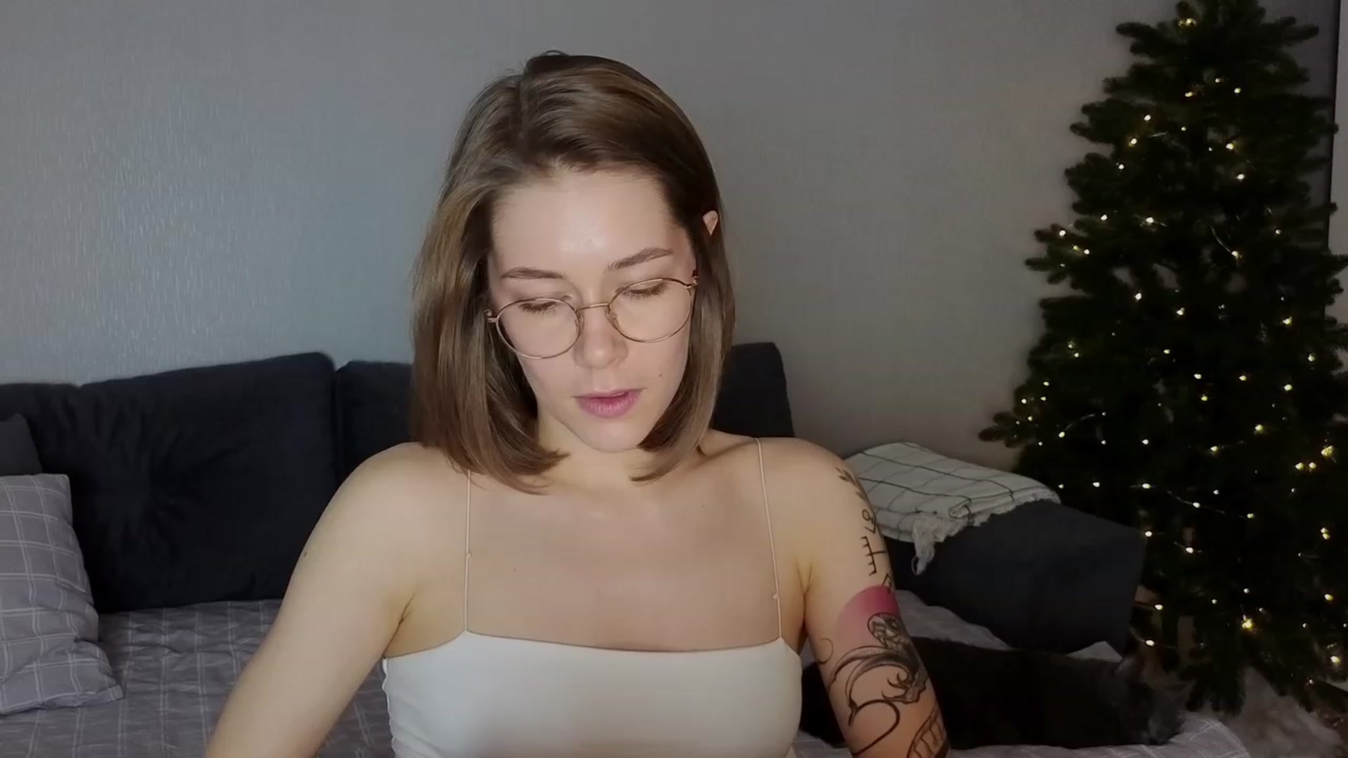 Gallery image thumbnail from KeepSpark's myfreecams stream on, 12/16/2023, 16:50 image 3 of 20
