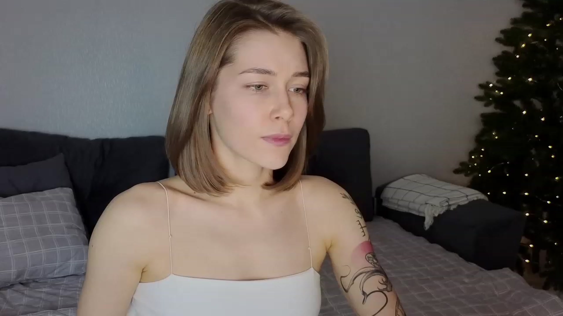 Gallery image thumbnail from KeepSpark's myfreecams stream on, 12/16/2023, 18:38 image 18 of 20