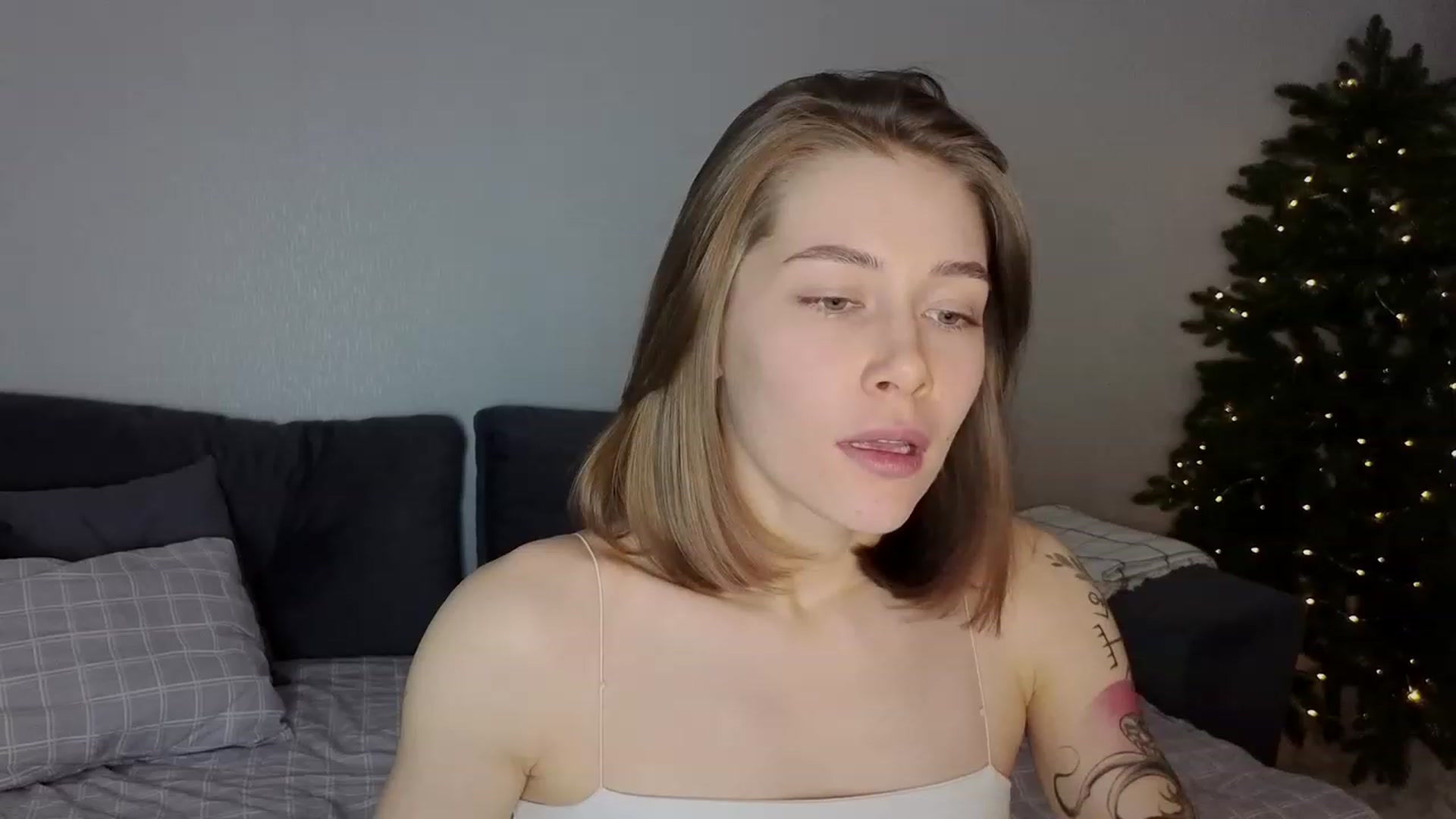 Gallery image thumbnail from KeepSpark's myfreecams stream on, 12/16/2023, 19:55 image 2 of 20