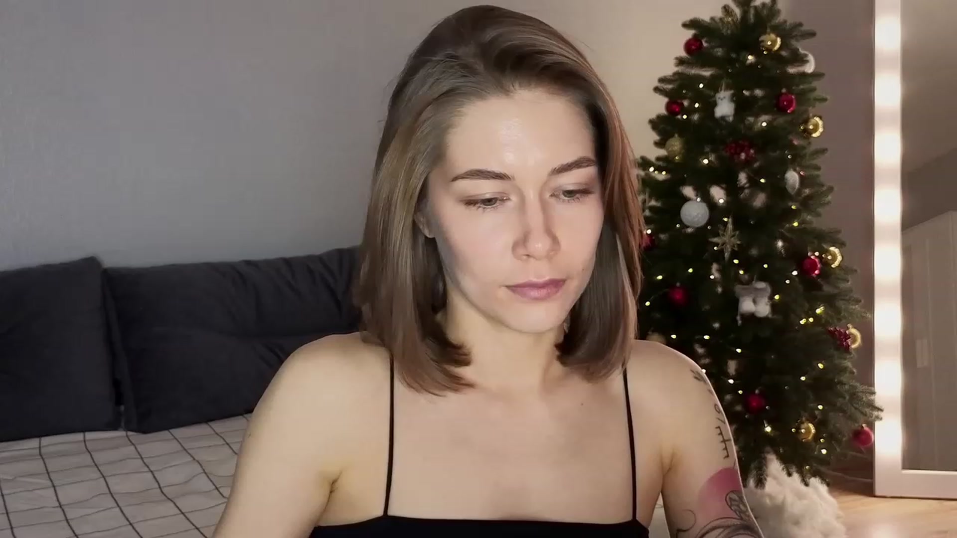 Gallery image thumbnail from KeepSpark's myfreecams stream on, 12/18/2023, 20:15 image 7 of 20