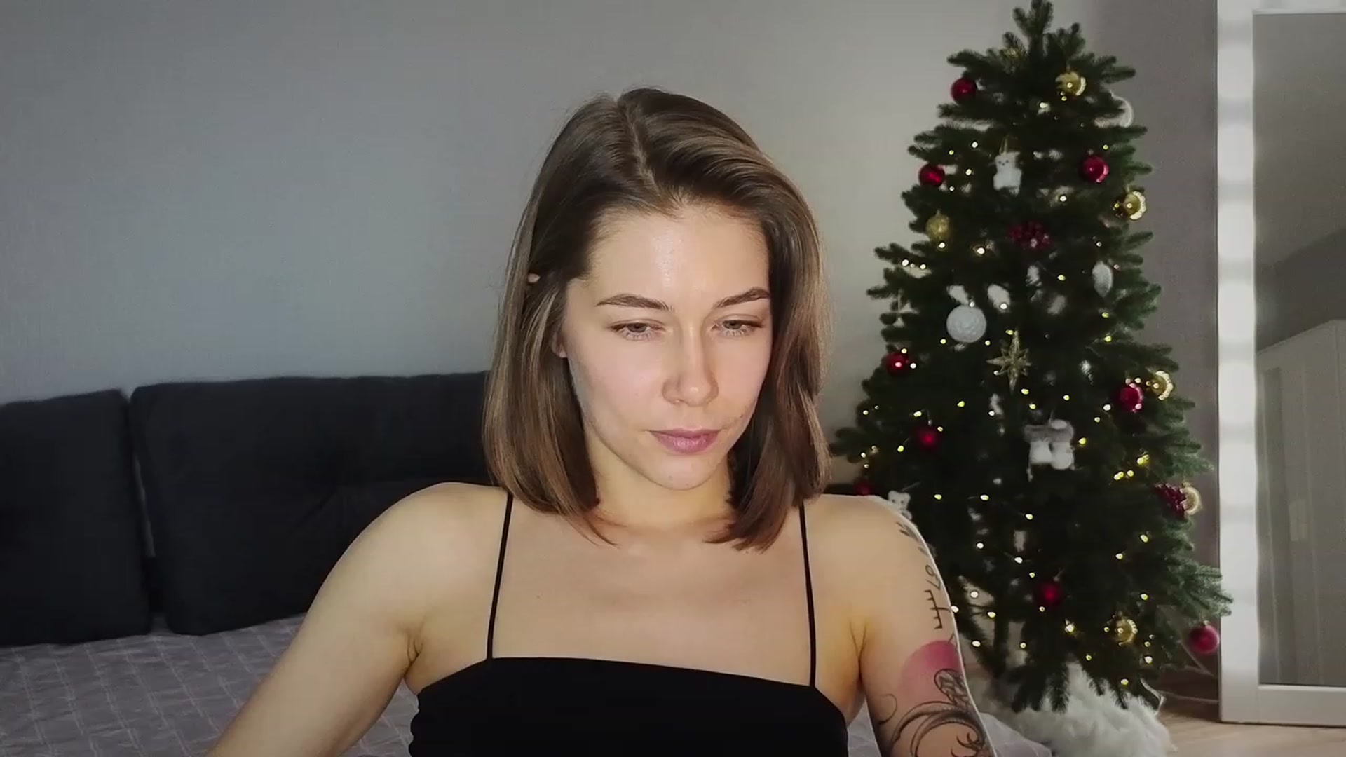 Gallery image thumbnail from KeepSpark's myfreecams stream on, 12/19/2023, 19:54 image 10 of 20