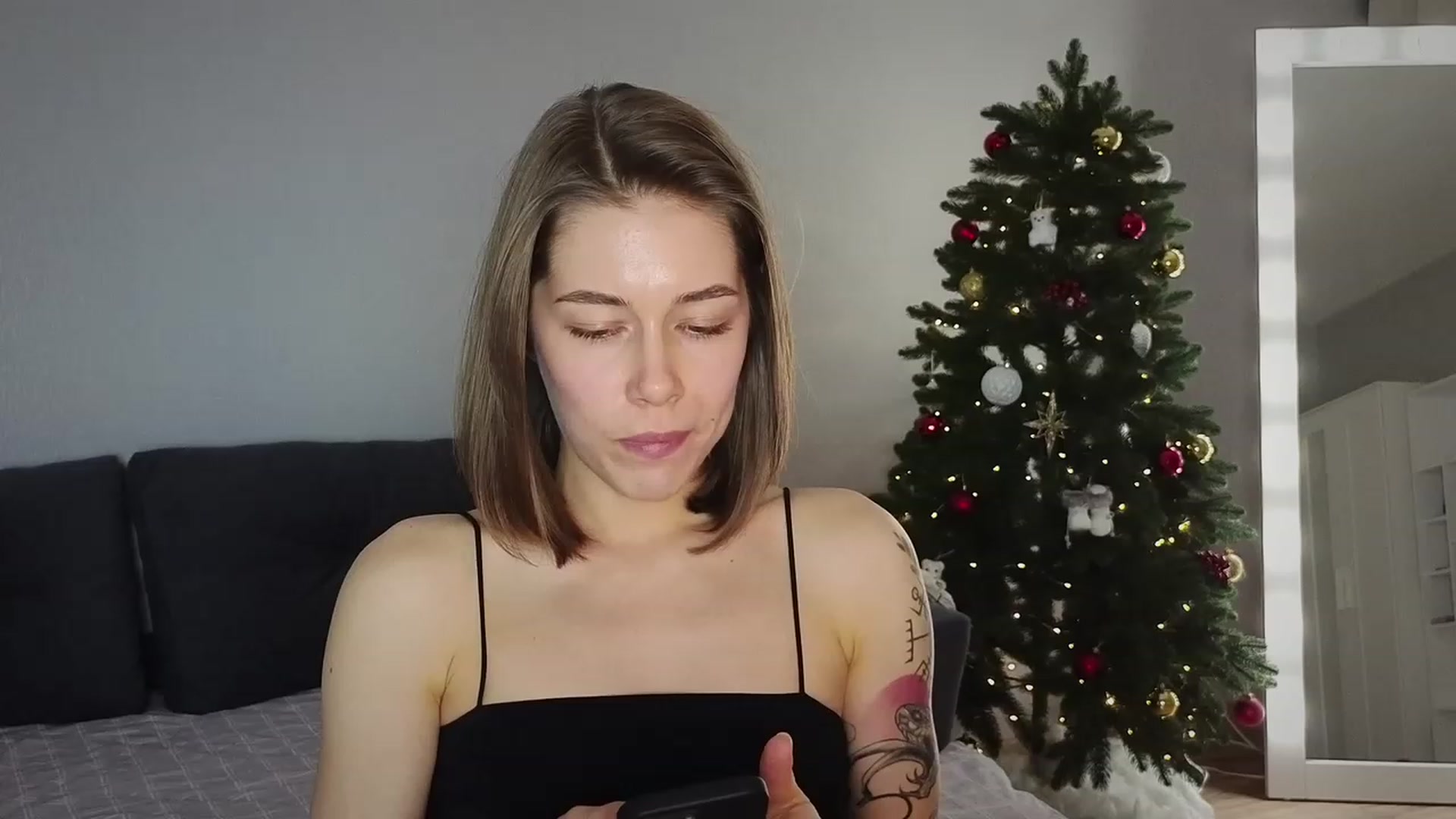 Gallery image thumbnail from KeepSpark's myfreecams stream on, 12/19/2023, 19:54 image 3 of 20