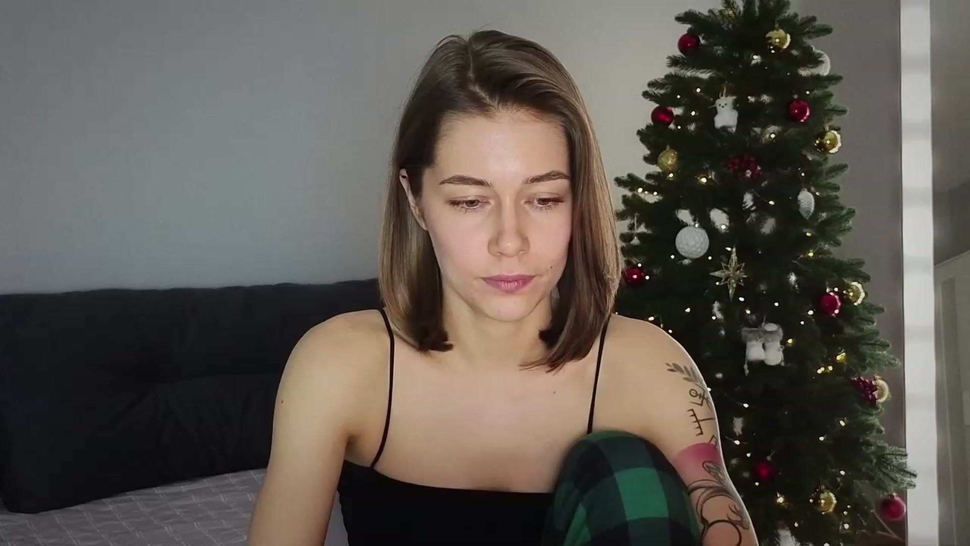 Gallery image thumbnail from KeepSpark's myfreecams stream on, 12/19/2023, 19:54 image 19 of 20