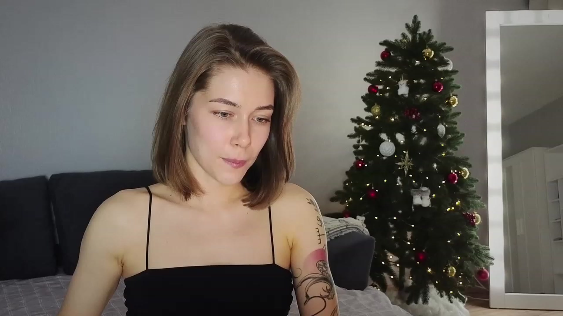 Gallery image thumbnail from KeepSpark's myfreecams stream on, 12/19/2023, 19:54 image 6 of 20