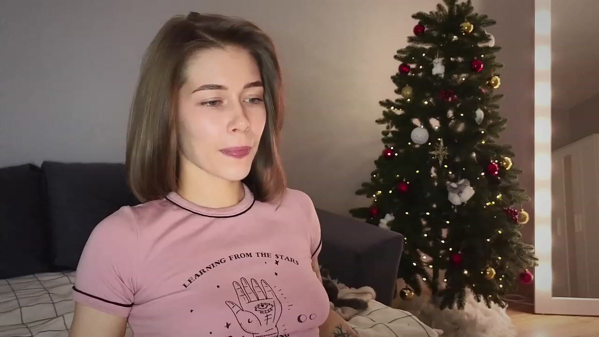 Gallery image thumbnail from KeepSpark's myfreecams stream on, 12/25/2023, 20:12 image 18 of 20