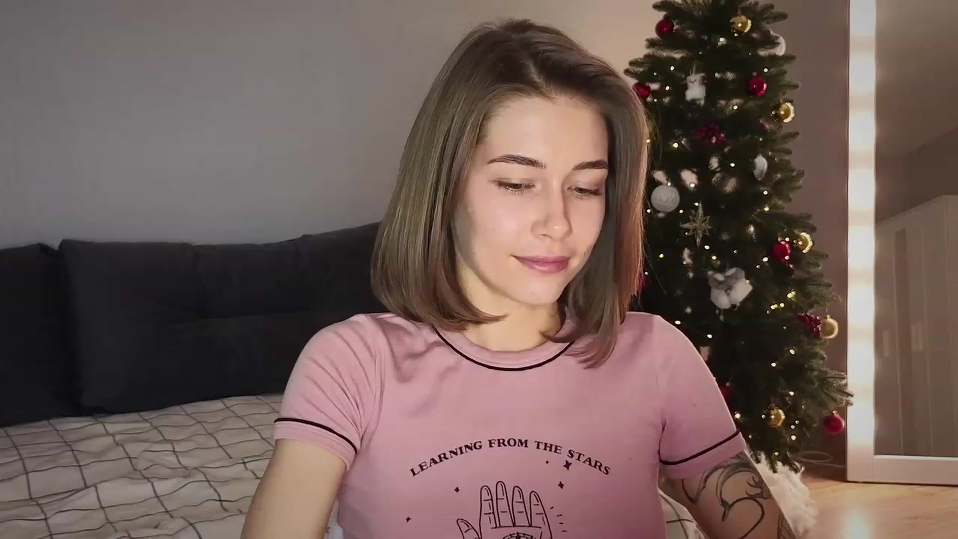 Gallery image thumbnail from KeepSpark's myfreecams stream on, 12/25/2023, 21:41 image 10 of 20
