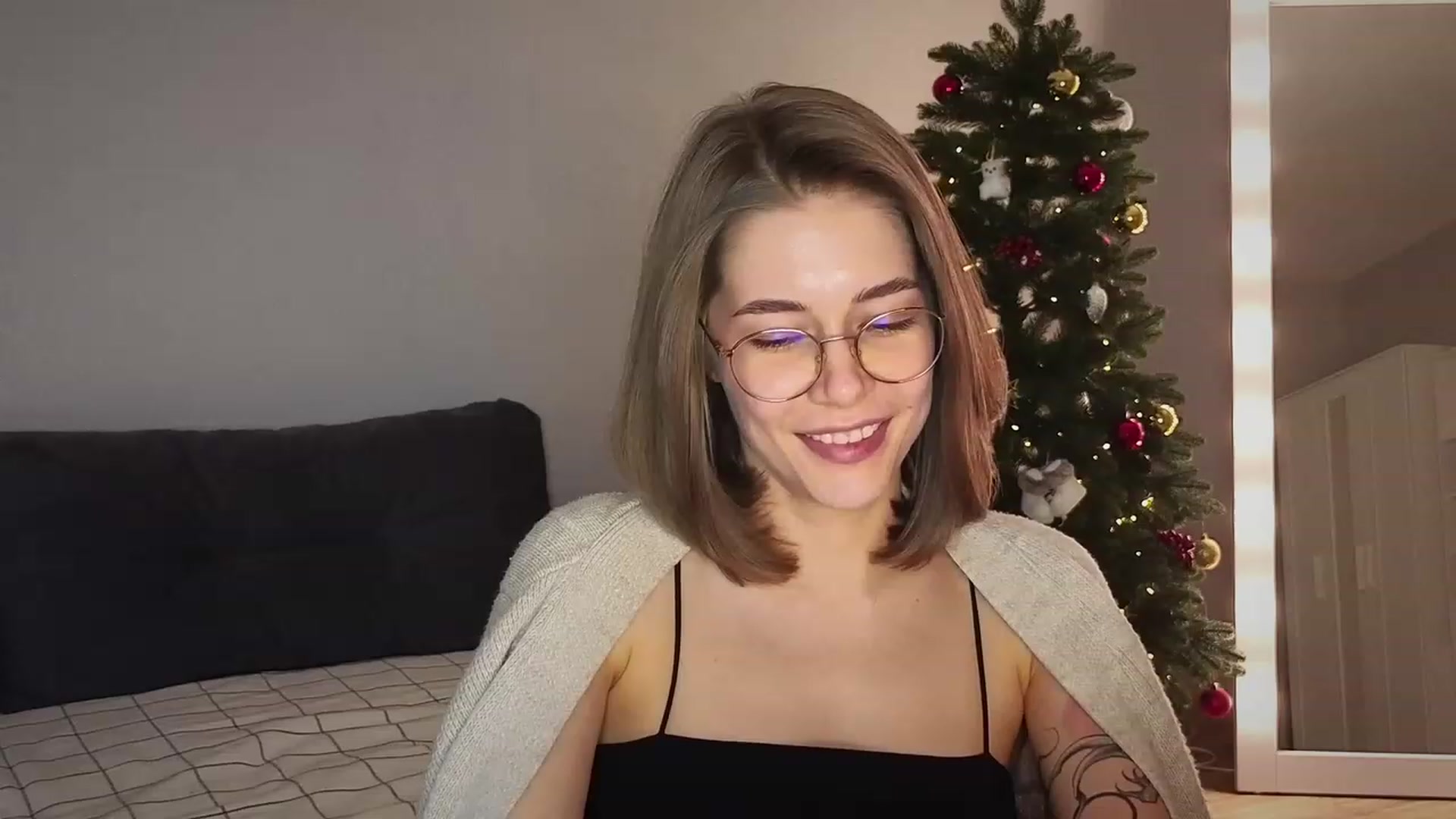 Gallery image thumbnail from KeepSpark's myfreecams stream on, 12/27/2023, 18:50 image 7 of 20