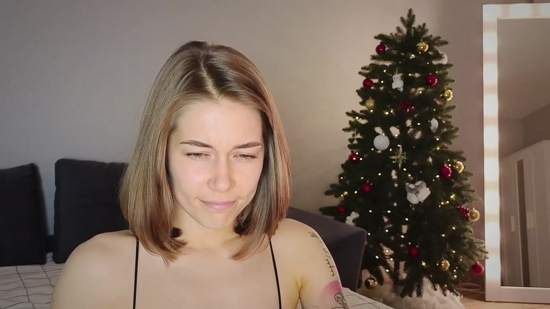 Gallery image thumbnail from KeepSpark's myfreecams stream on, 12/28/2023, 20:06 image 14 of 20
