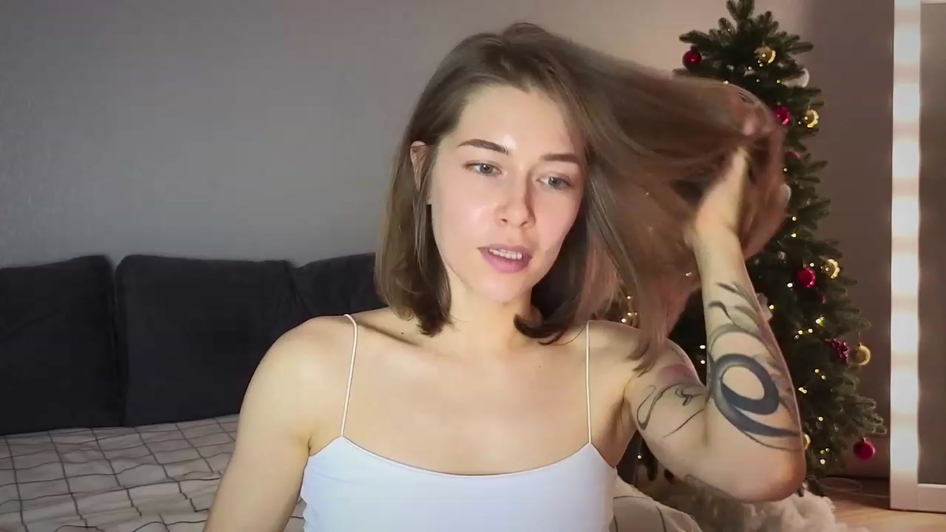 Gallery image thumbnail from KeepSpark's myfreecams stream on, 01/12/2024, 20:32 image 1 of 20
