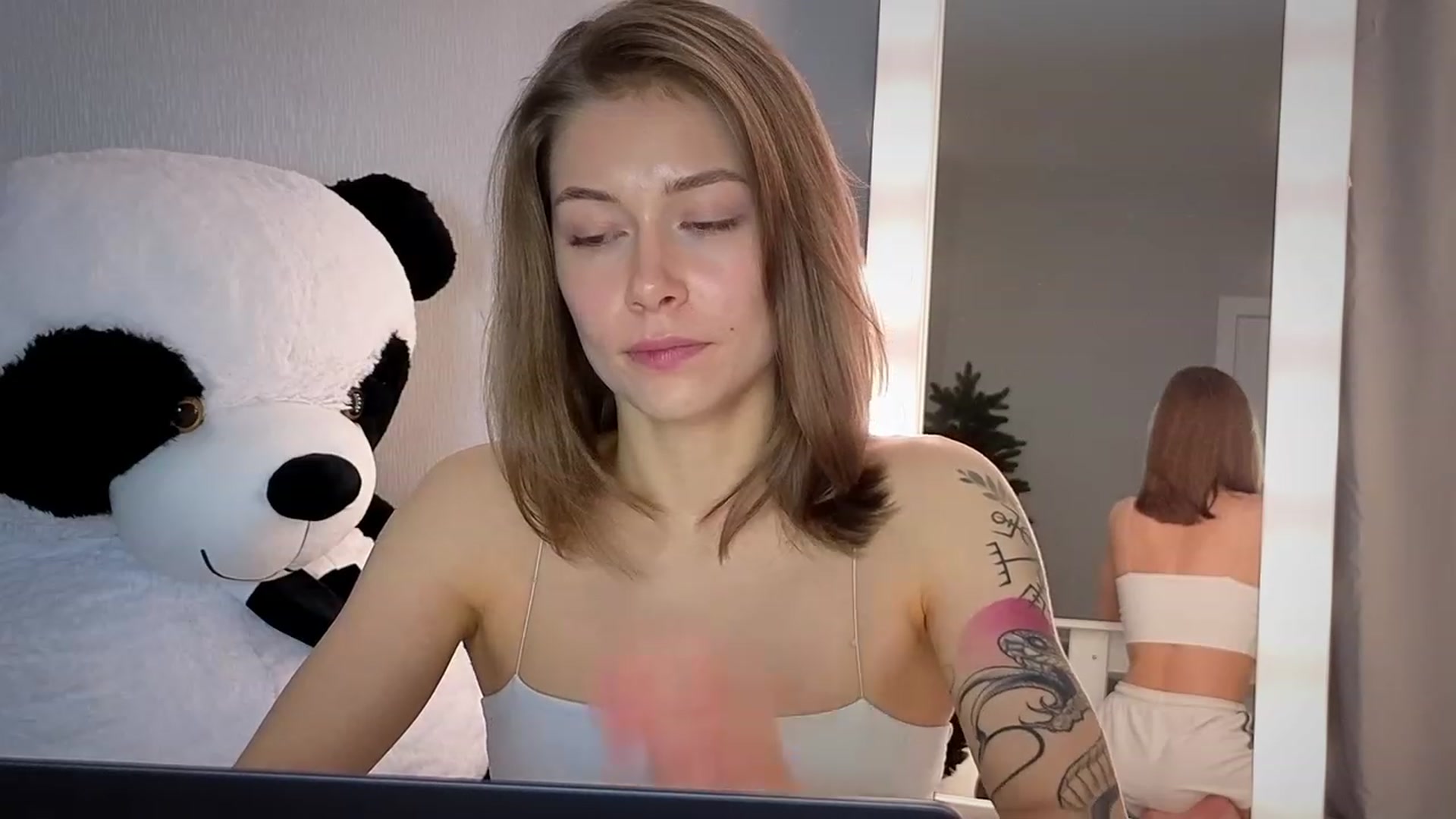 Gallery image thumbnail from KeepSpark's myfreecams stream on, 03/16/2024, 22:50 image 7 of 20
