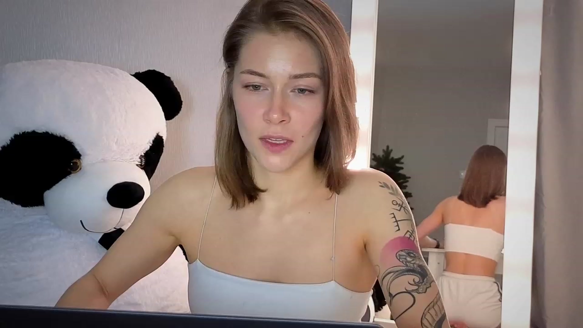 Gallery image thumbnail from KeepSpark's myfreecams stream on, 03/16/2024, 22:50 image 2 of 20