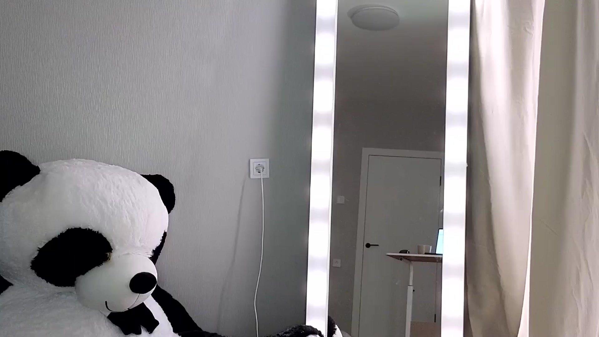 Gallery image thumbnail from KeepSpark's myfreecams stream on, 05/18/2024, 05:32 image 20 of 20