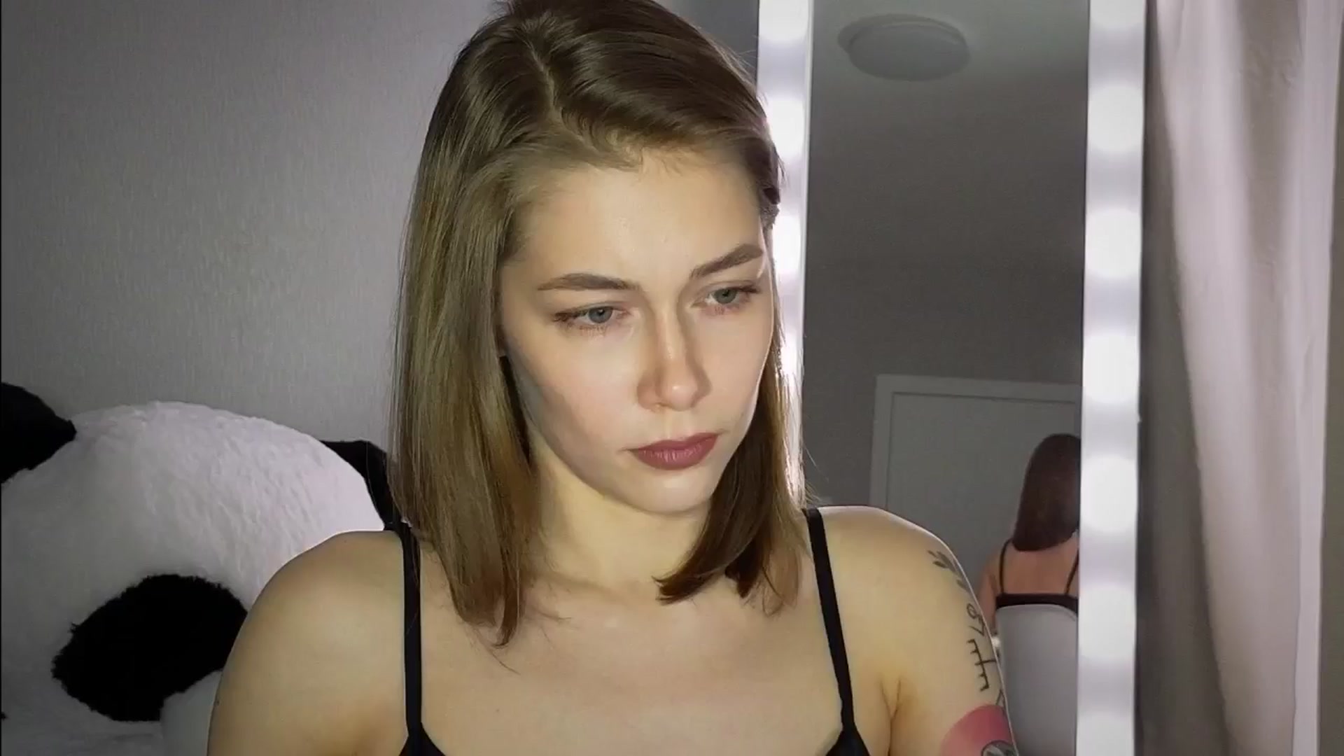 Gallery image thumbnail from KeepSpark's myfreecams stream on, 05/19/2024, 07:03 image 13 of 20
