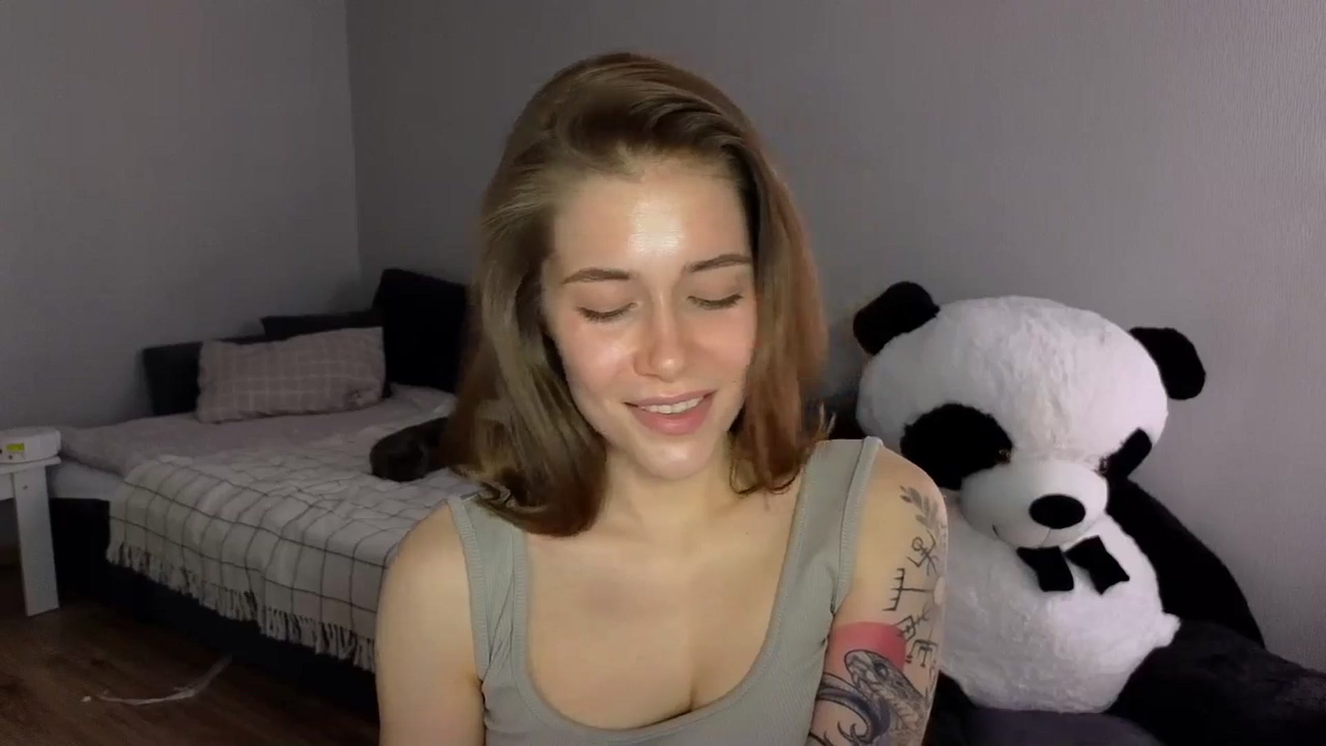 Gallery image thumbnail from KeepSpark's myfreecams stream on, 05/28/2024, 07:10 image 18 of 20