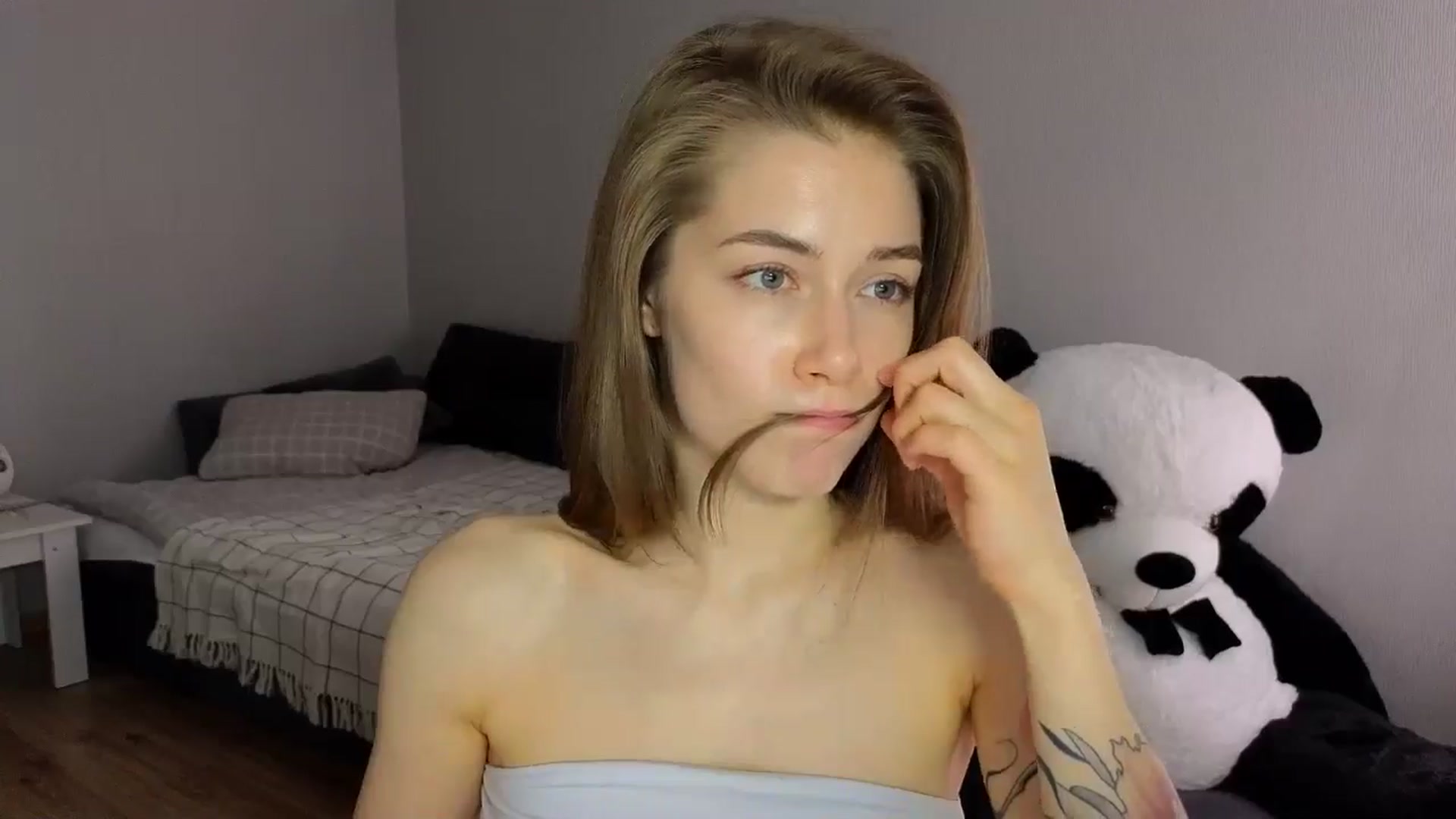Gallery image thumbnail from KeepSpark's myfreecams stream on, 05/29/2024, 06:45 image 8 of 20