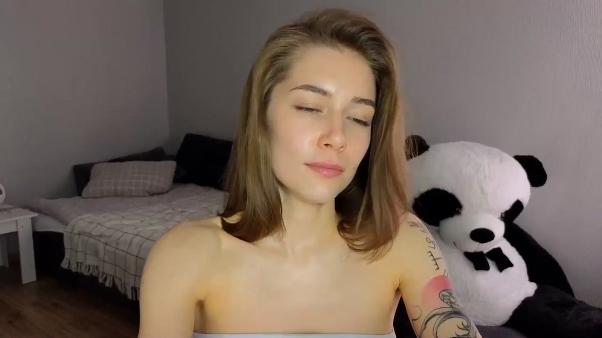 Gallery image thumbnail from KeepSpark's myfreecams stream on, 05/29/2024, 06:45 image 10 of 20