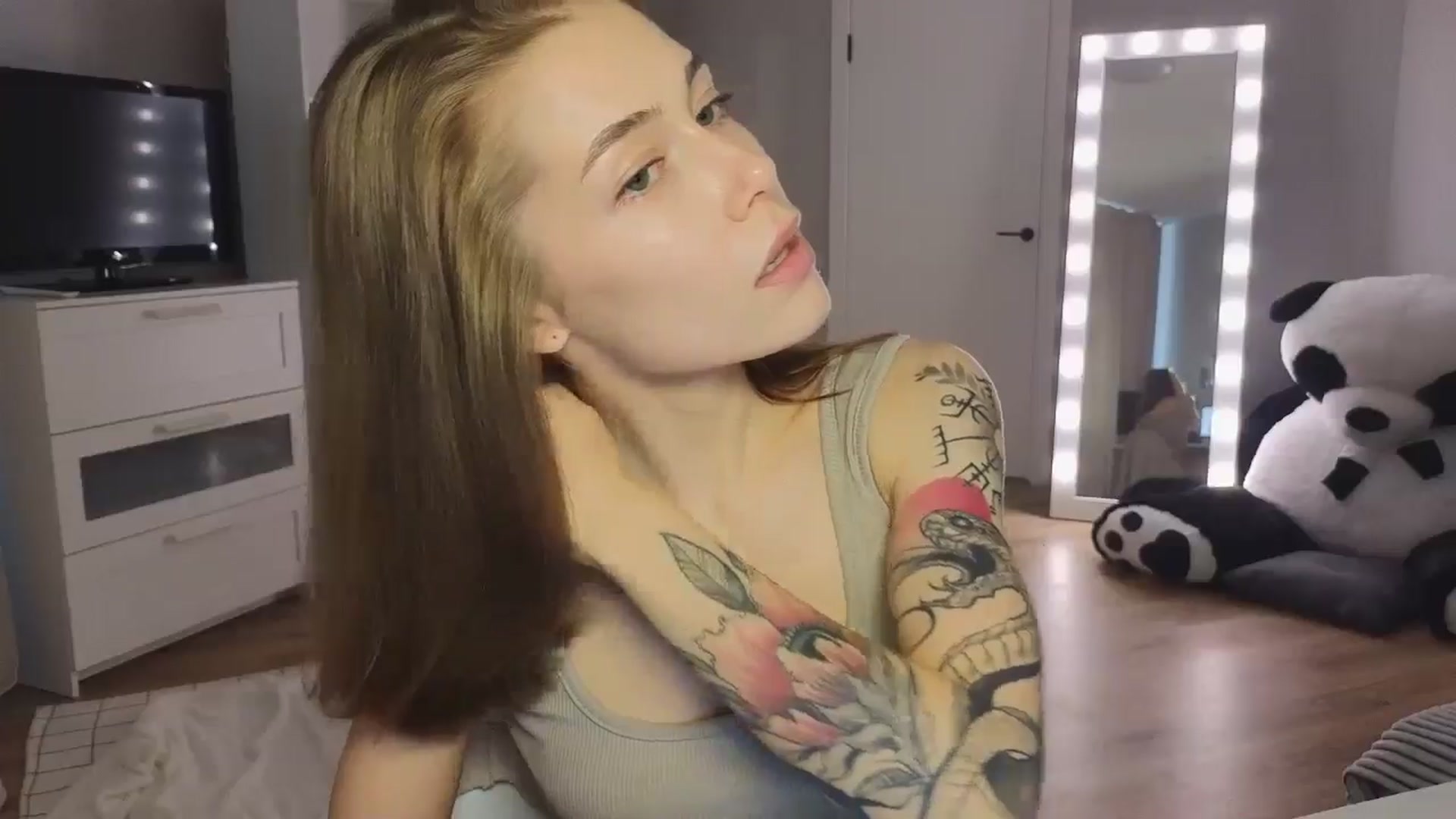 Gallery image thumbnail from KeepSpark's myfreecams stream on, 06/11/2024, 06:03 image 19 of 20