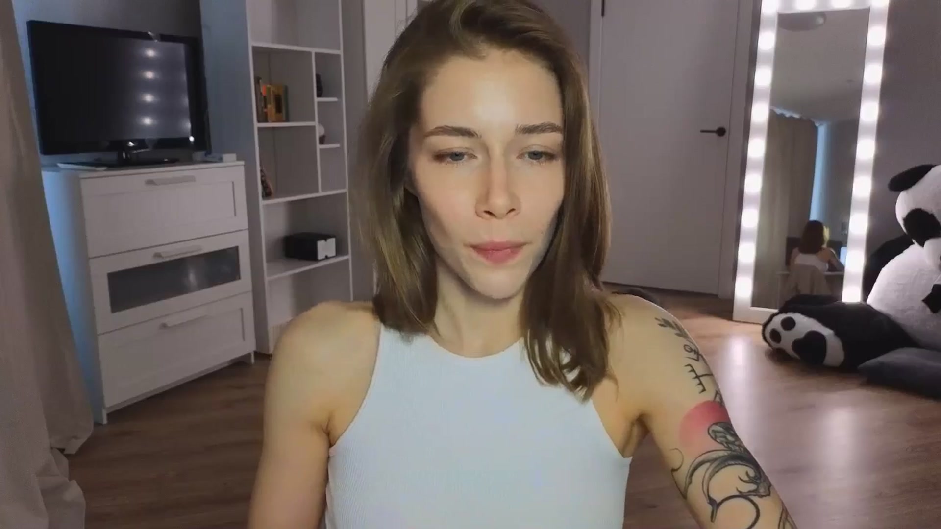 Gallery image thumbnail from KeepSpark's myfreecams stream on, 06/13/2024, 06:23 image 17 of 20