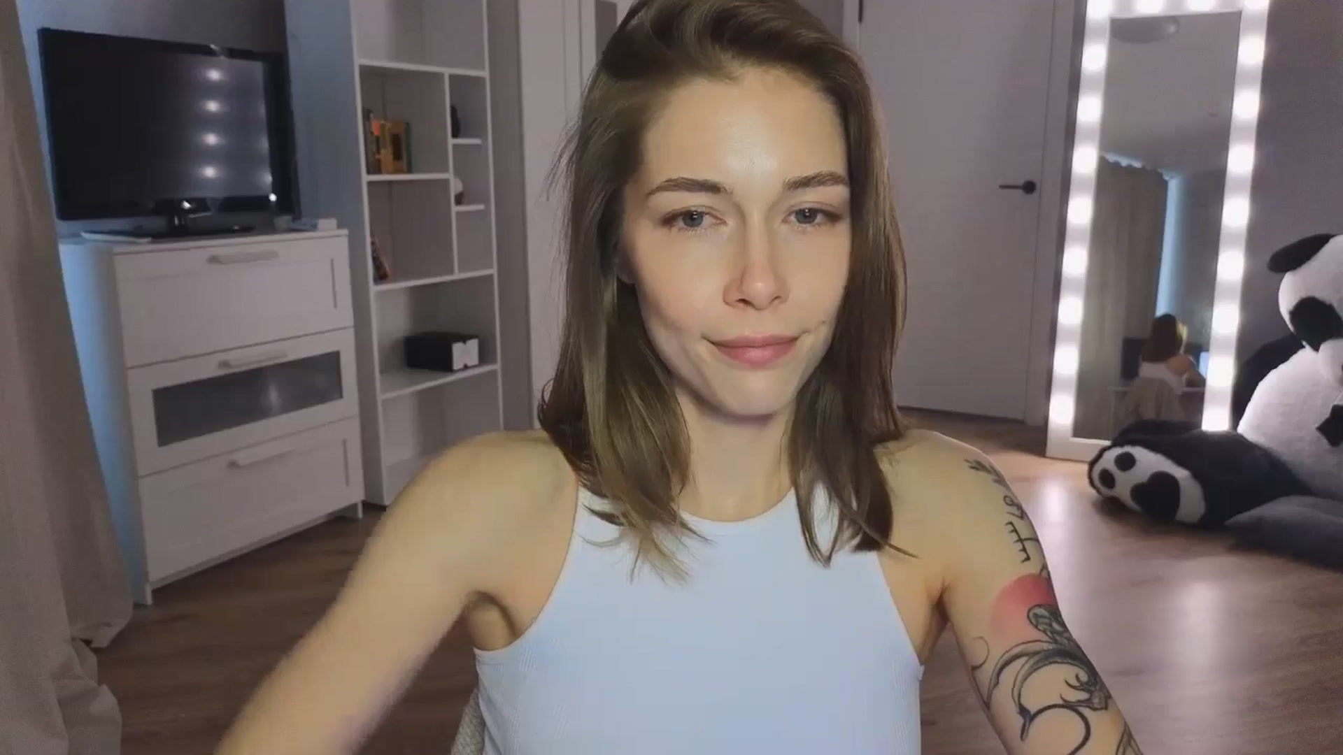 Gallery image thumbnail from KeepSpark's myfreecams stream on, 06/13/2024, 06:23 image 19 of 20