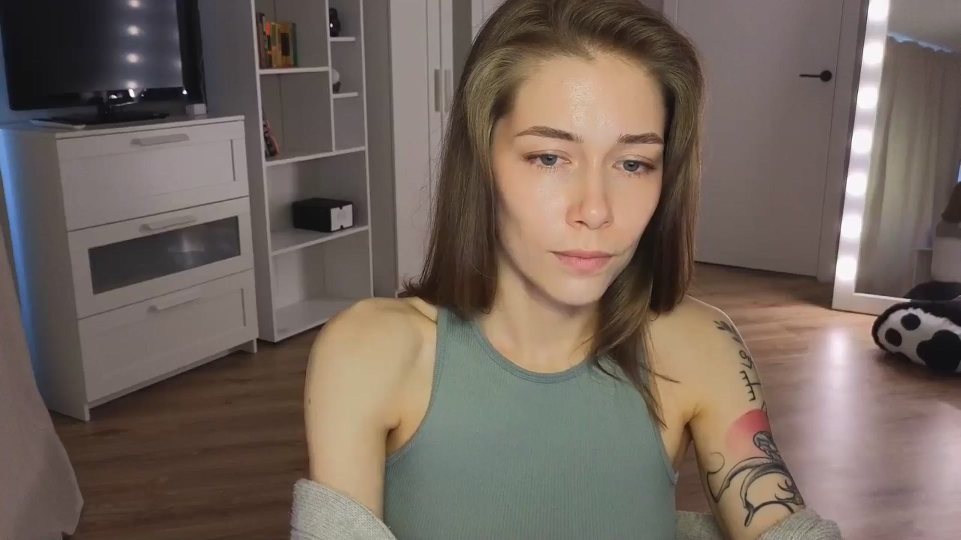 Gallery image thumbnail from KeepSpark's myfreecams stream on, 06/19/2024, 05:23 image 5 of 20