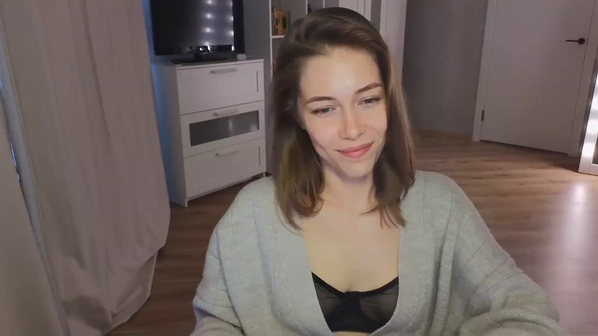 Gallery image thumbnail from KeepSpark's myfreecams stream on, 06/23/2024, 05:32 image 20 of 20