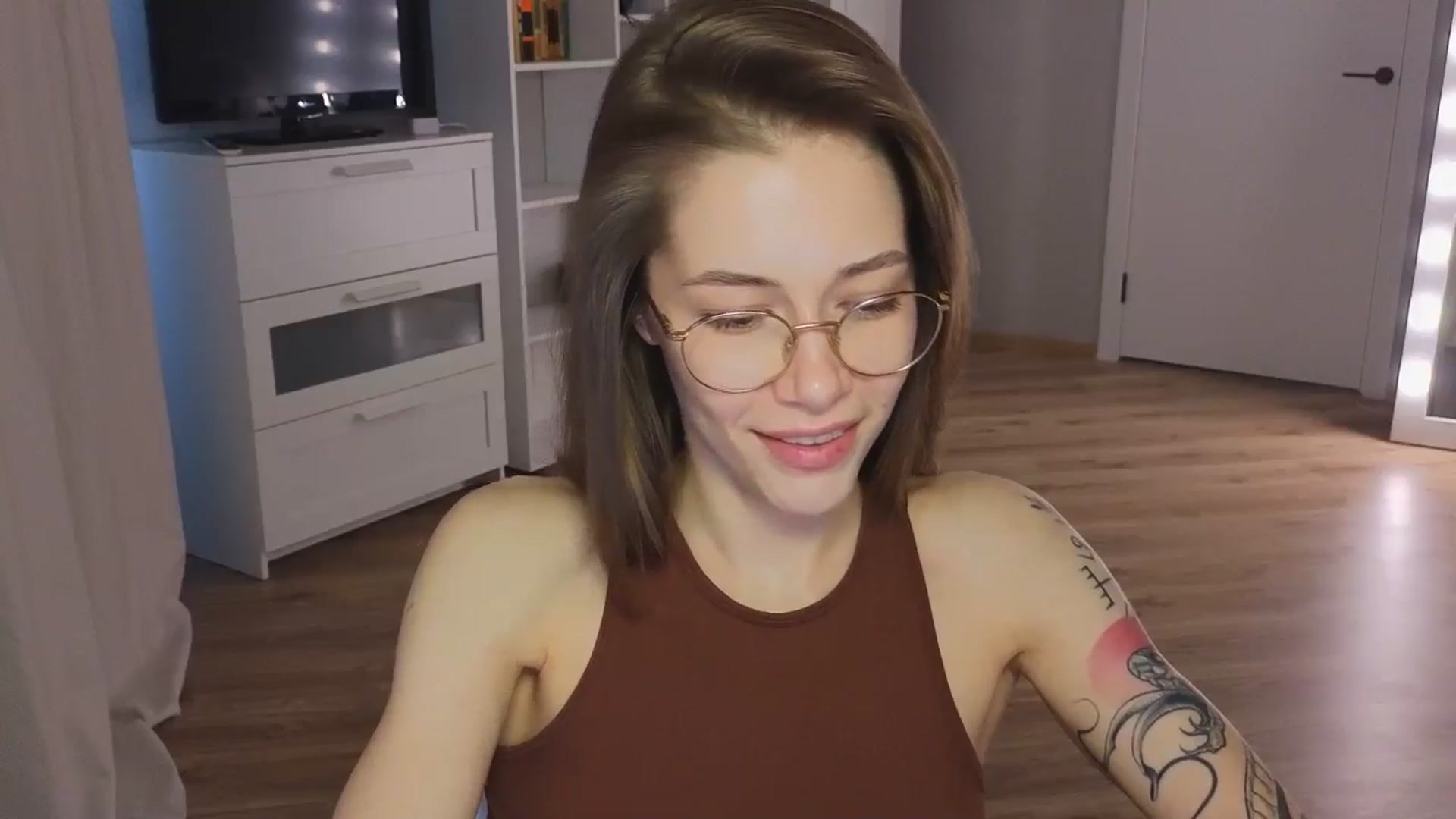 Gallery image thumbnail from KeepSpark's myfreecams stream on, 06/27/2024, 07:16 image 4 of 20