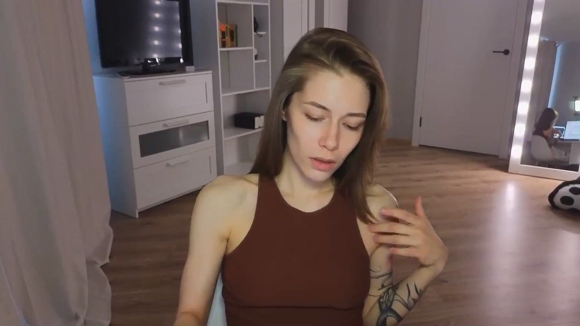 Gallery image thumbnail from KeepSpark's myfreecams stream on, 06/27/2024, 07:16 image 16 of 20