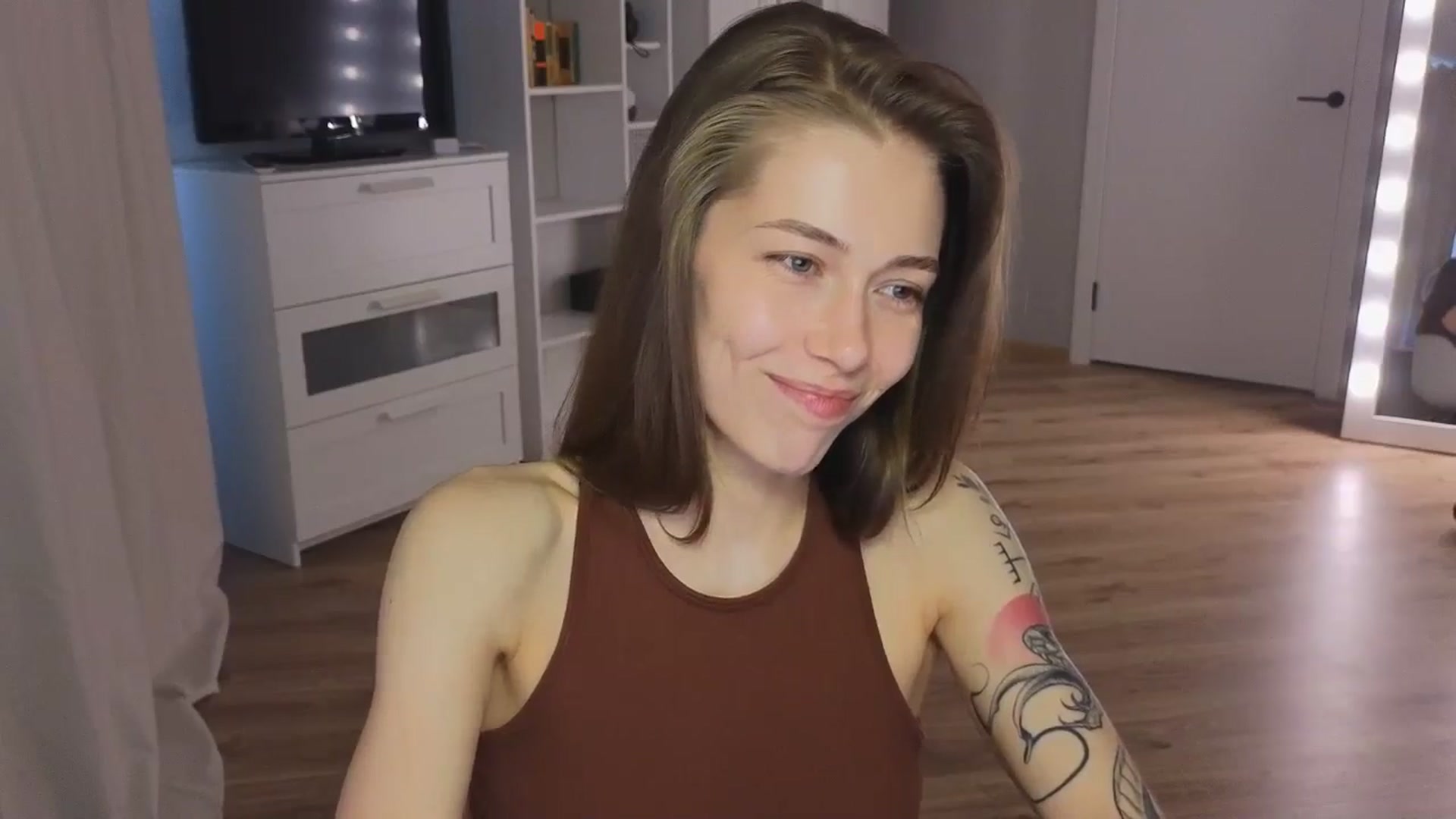 Gallery image thumbnail from KeepSpark's myfreecams stream on, 06/27/2024, 07:16 image 6 of 20