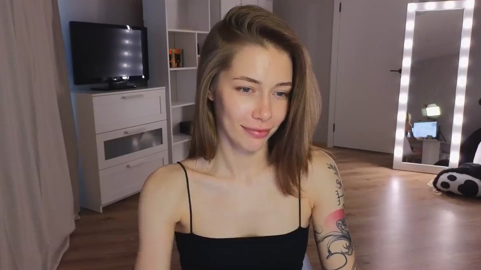 Gallery image thumbnail from KeepSpark's myfreecams stream on, 07/31/2024, 06:47 image 18 of 20