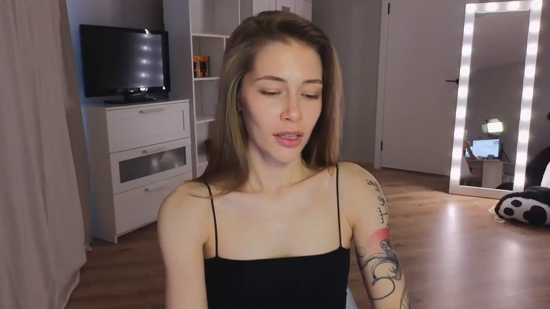 Gallery image thumbnail from KeepSpark's myfreecams stream on, 07/31/2024, 06:47 image 17 of 20