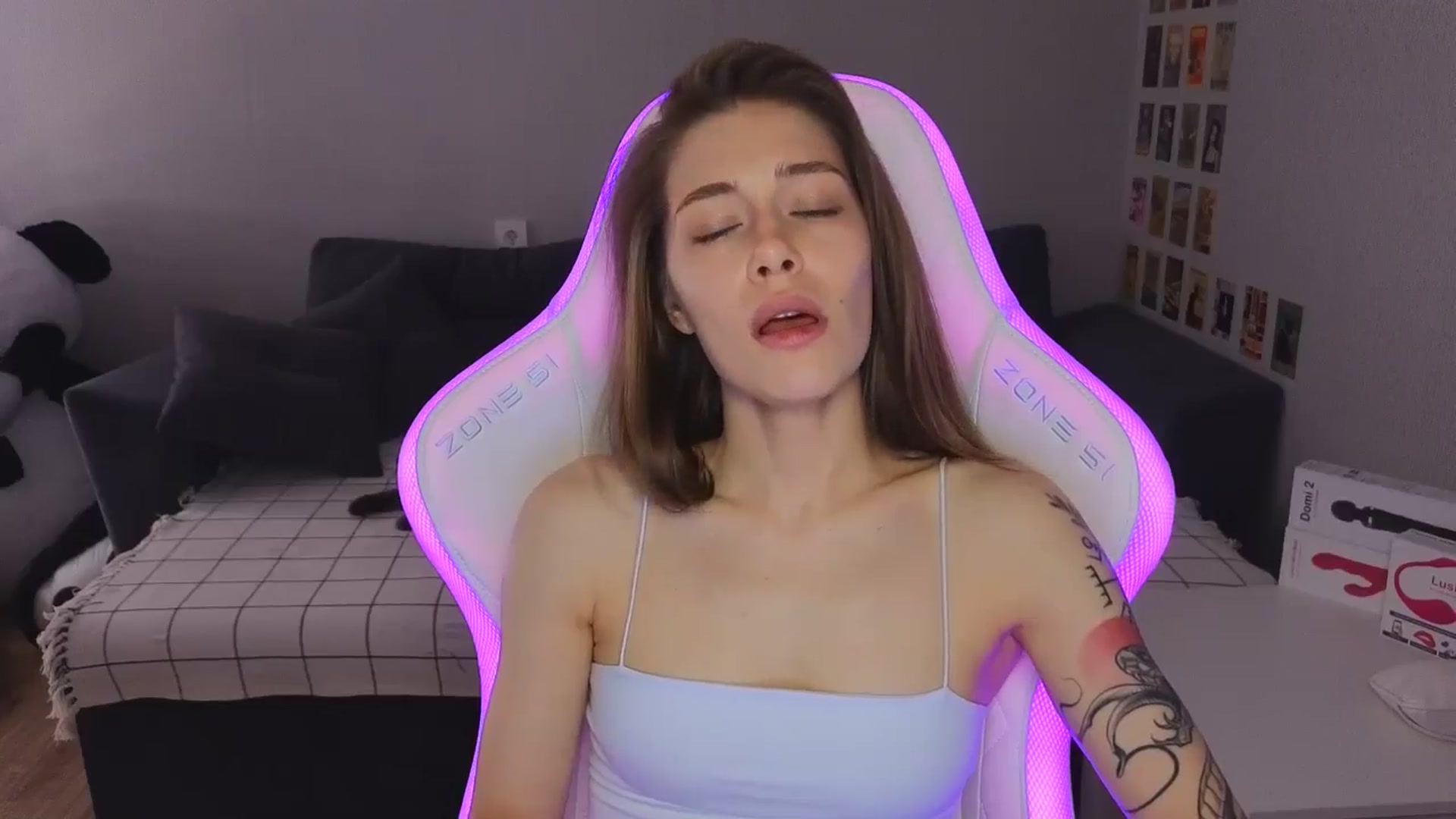 Gallery image thumbnail from KeepSpark's myfreecams stream on, 08/06/2024, 05:05 image 20 of 20