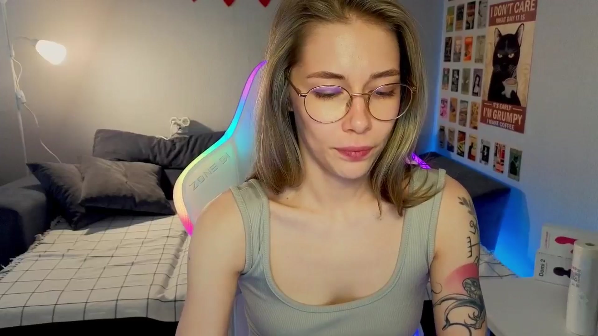 Gallery image thumbnail from KeepSpark's myfreecams stream on, 08/28/2024, 07:02 image 16 of 20