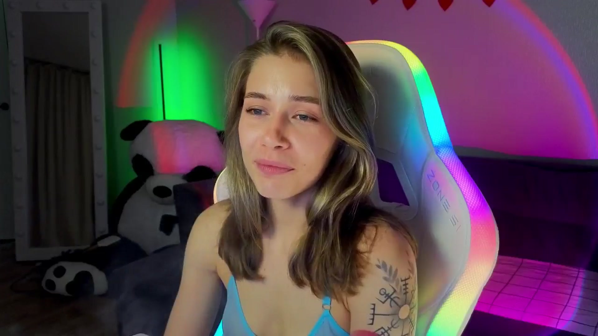Gallery image thumbnail from KeepSpark's myfreecams stream on, 09/17/2024, 05:33 image 16 of 20