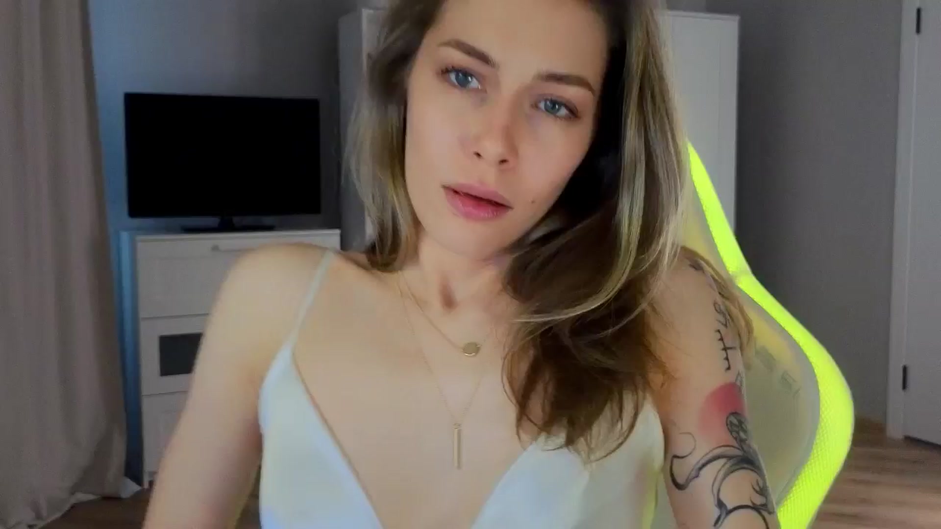 Gallery image thumbnail from KeepSpark's myfreecams stream on, 10/15/2024, 08:41 image 20 of 20