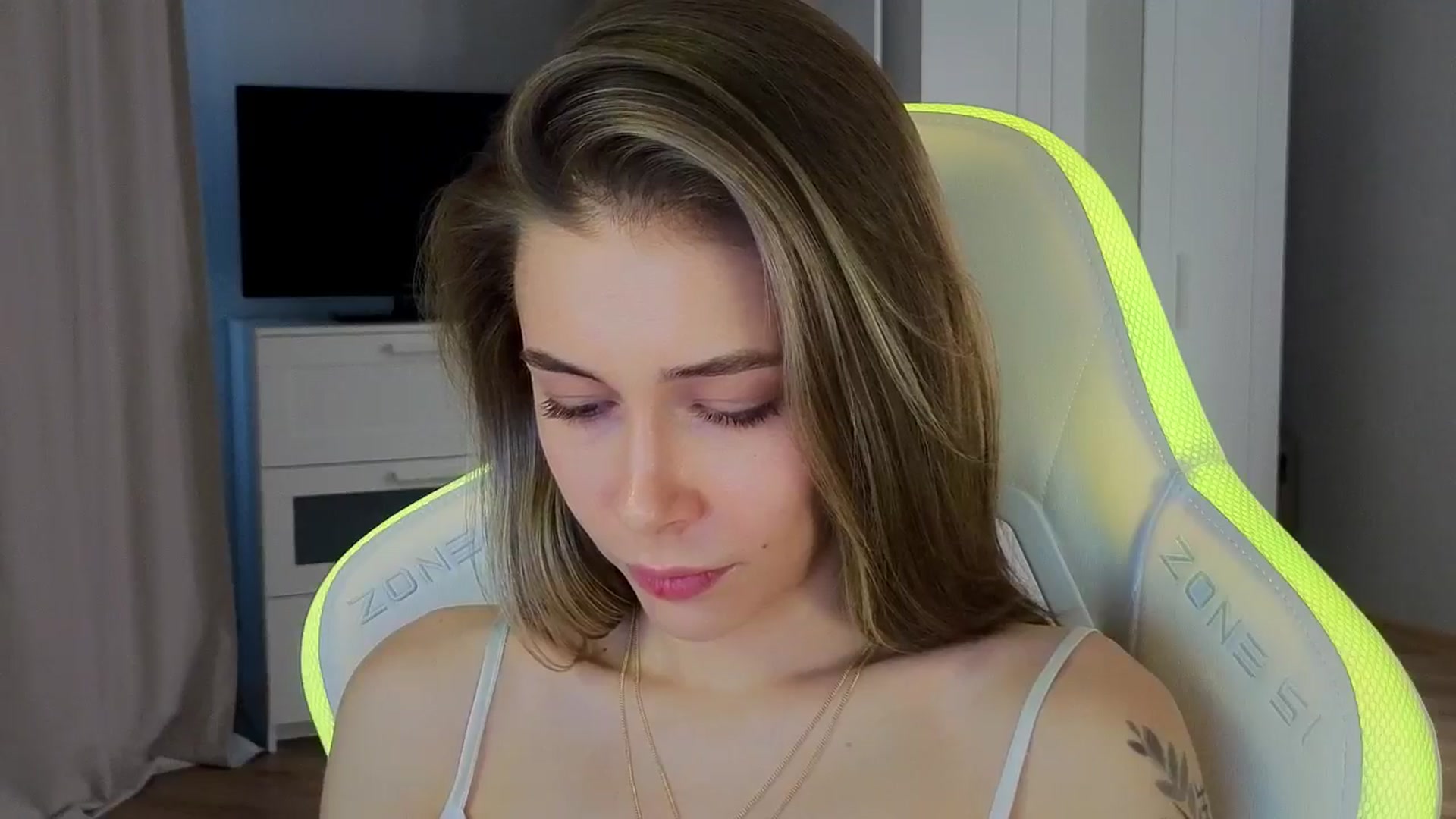 Gallery image thumbnail from KeepSpark's myfreecams stream on, 10/15/2024, 10:08 image 20 of 20