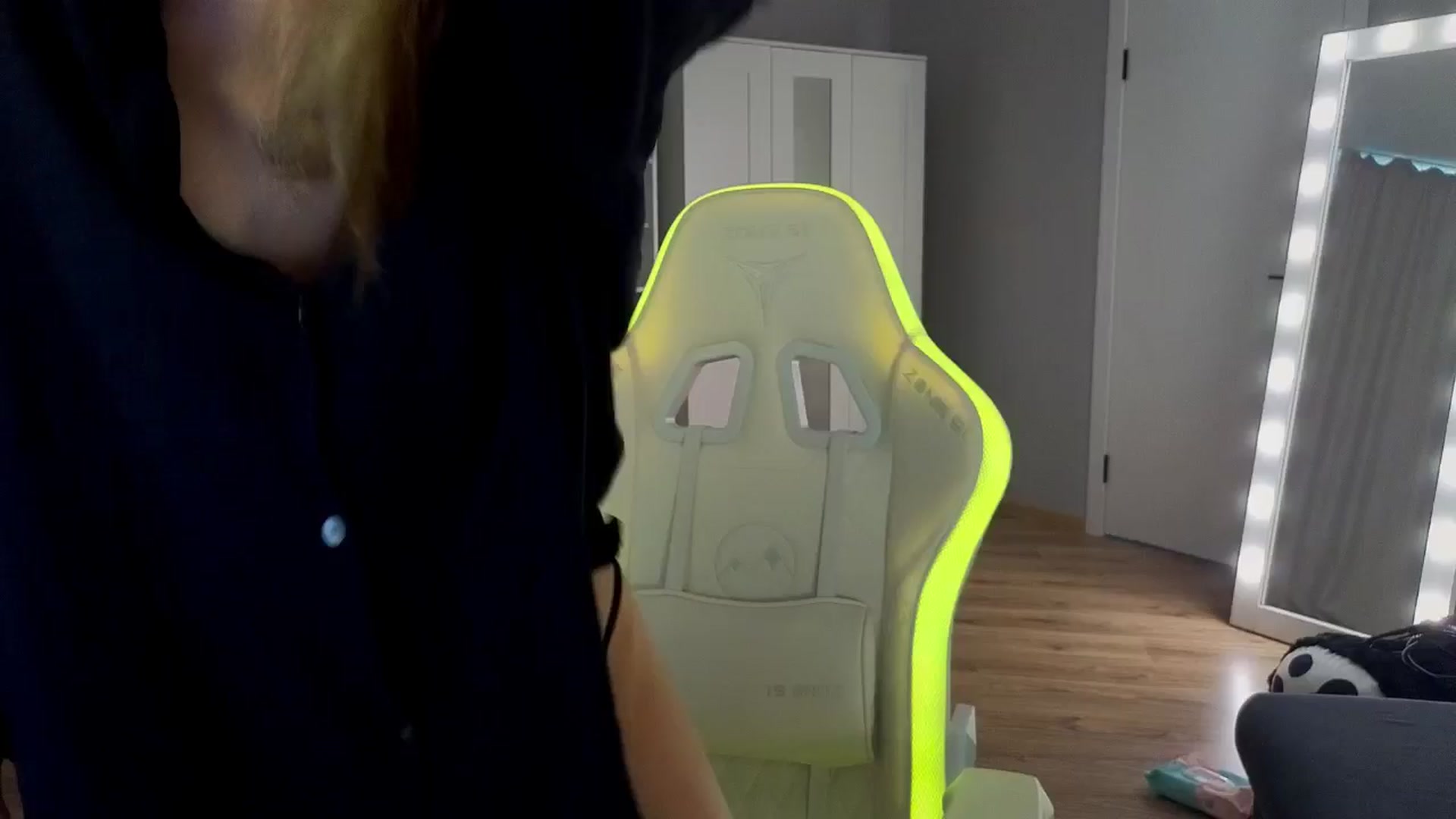 Gallery image thumbnail from KeepSpark's myfreecams stream on, 10/19/2024, 09:59 image 1 of 20