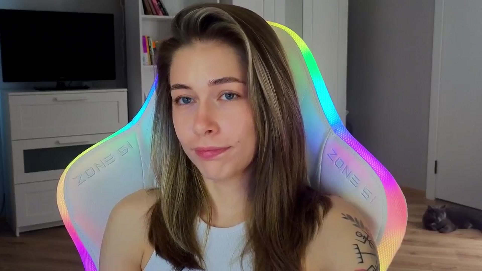 Gallery image thumbnail from KeepSpark's myfreecams stream on, 10/21/2024, 07:02 image 8 of 20