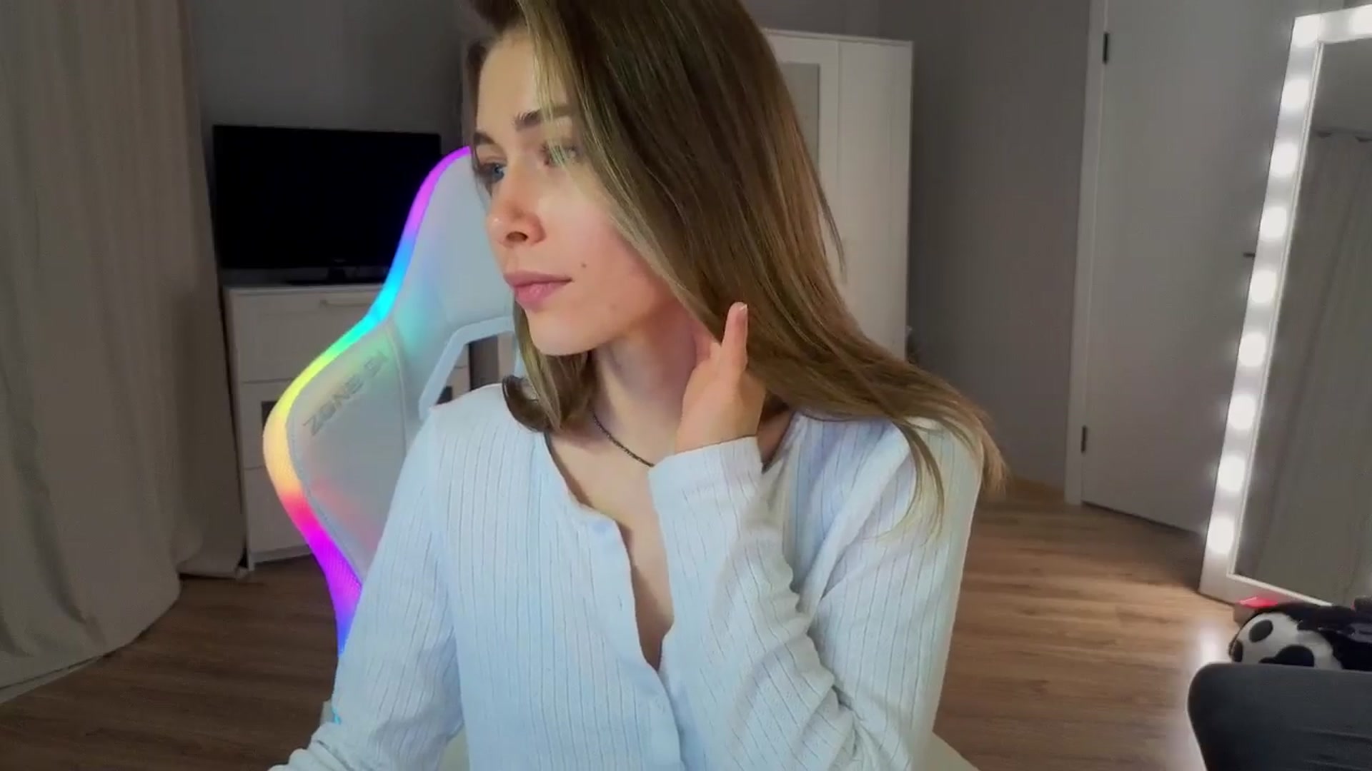 Gallery image thumbnail from KeepSpark's myfreecams stream on, 10/22/2024, 15:02 image 12 of 20