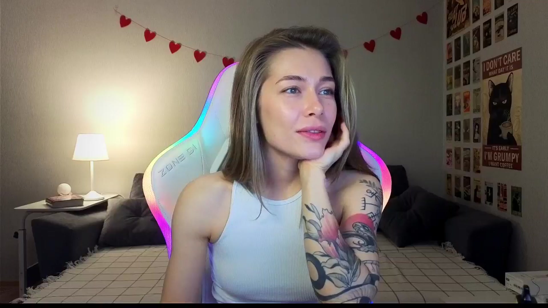 Gallery image thumbnail from KeepSpark's myfreecams stream on, 10/26/2024, 08:23 image 17 of 20