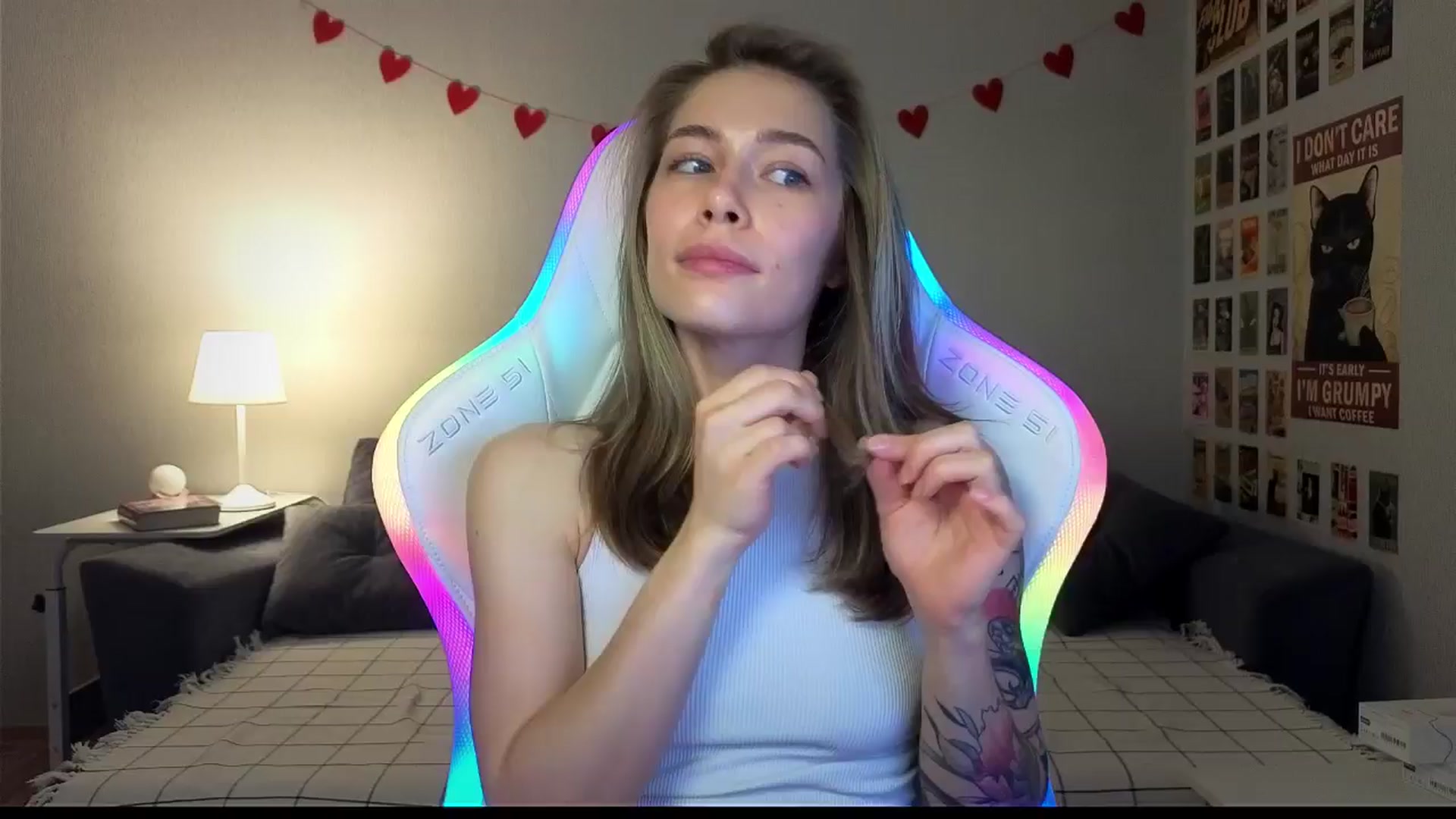 Gallery image thumbnail from KeepSpark's myfreecams stream on, 10/26/2024, 09:11 image 16 of 20