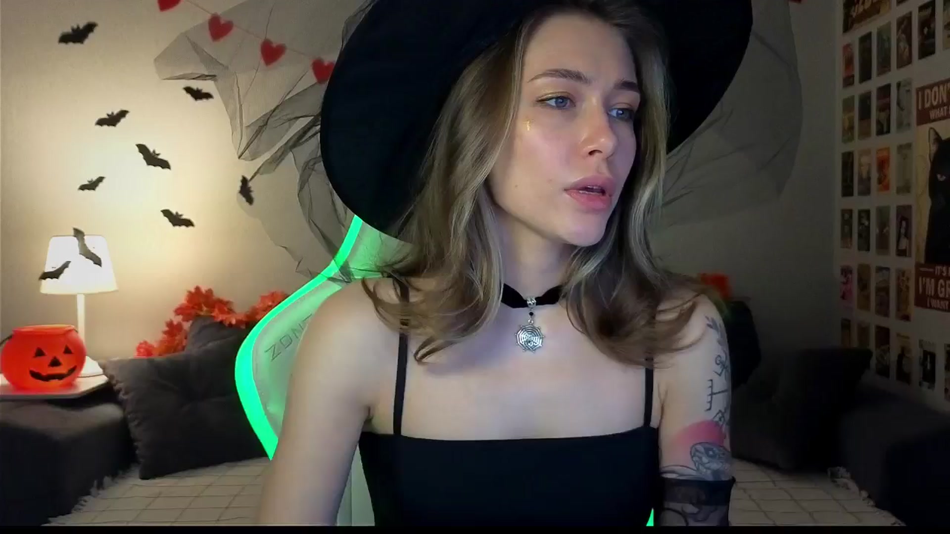 Gallery image thumbnail from KeepSpark's myfreecams stream on, 10/28/2024, 08:38 image 4 of 20