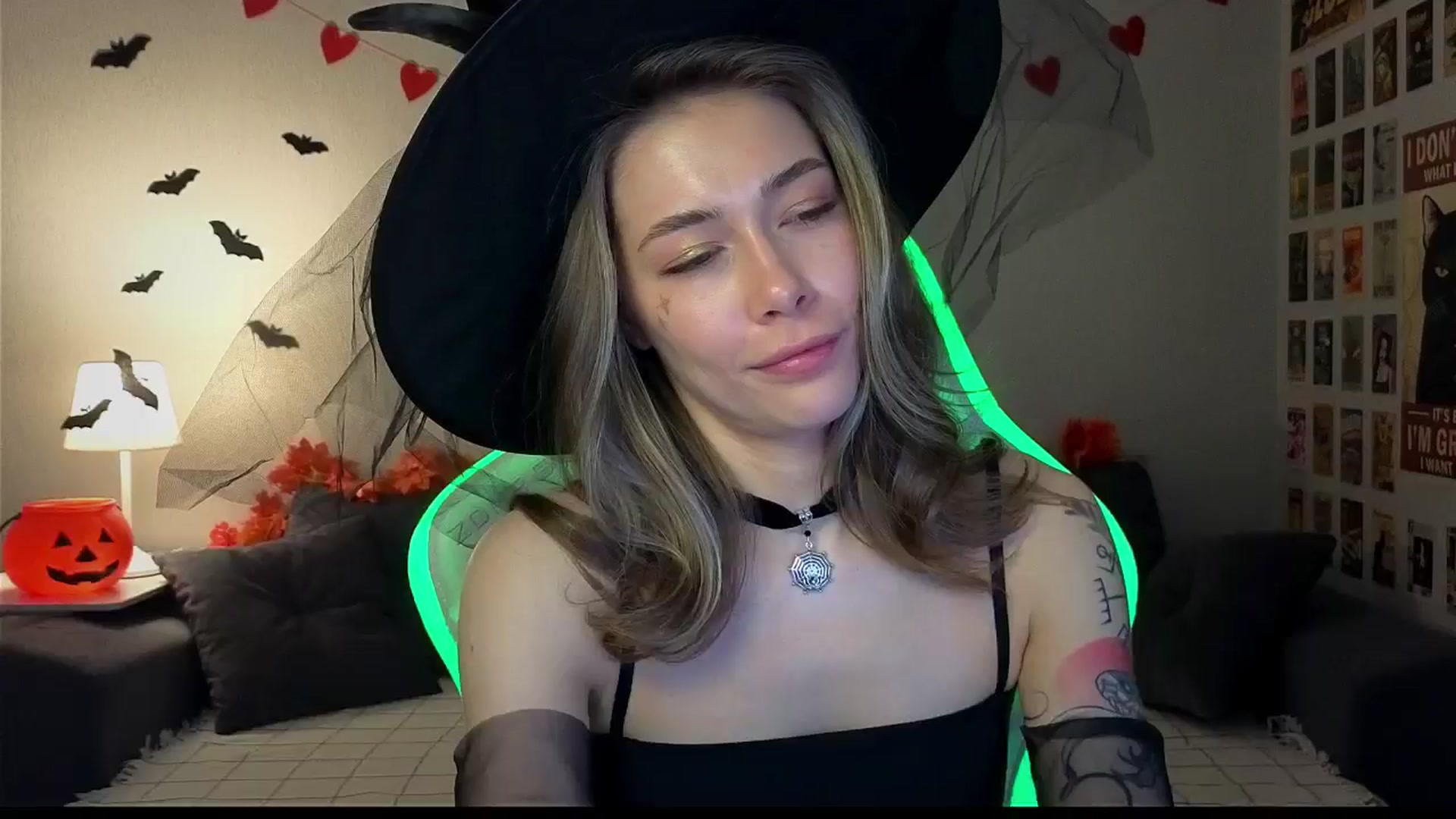 Gallery image thumbnail from KeepSpark's myfreecams stream on, 10/28/2024, 08:38 image 8 of 20