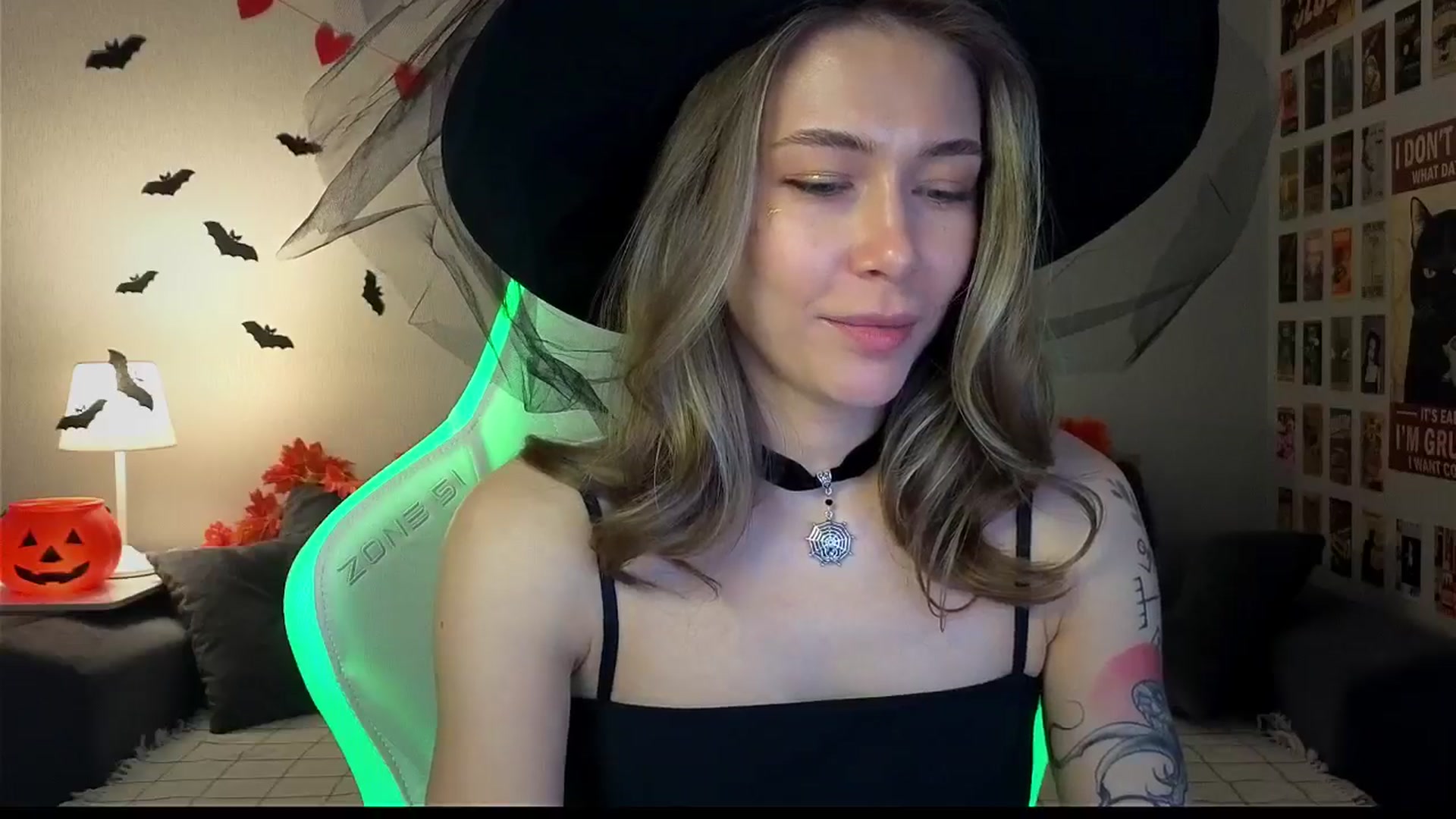 Gallery image thumbnail from KeepSpark's myfreecams stream on, 10/28/2024, 10:53 image 3 of 20
