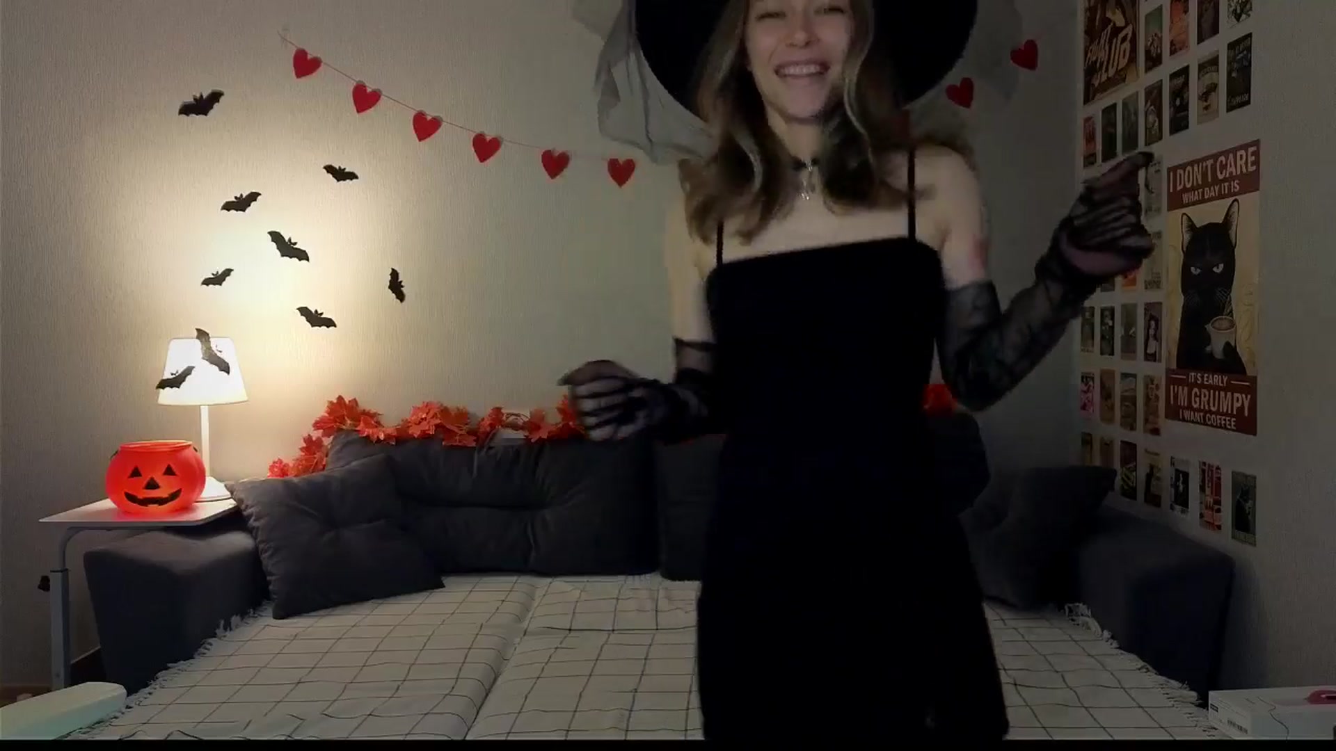 Gallery image thumbnail from KeepSpark's myfreecams stream on, 10/28/2024, 10:53 image 4 of 20