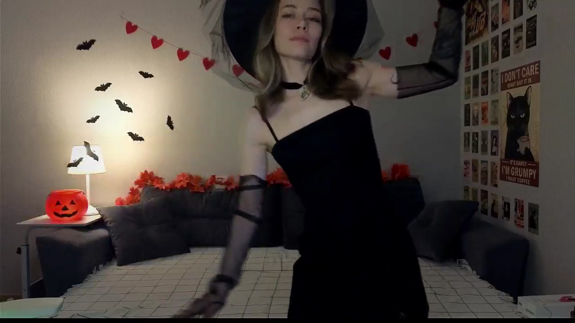 Gallery image thumbnail from KeepSpark's myfreecams stream on, 10/28/2024, 10:53 image 7 of 20