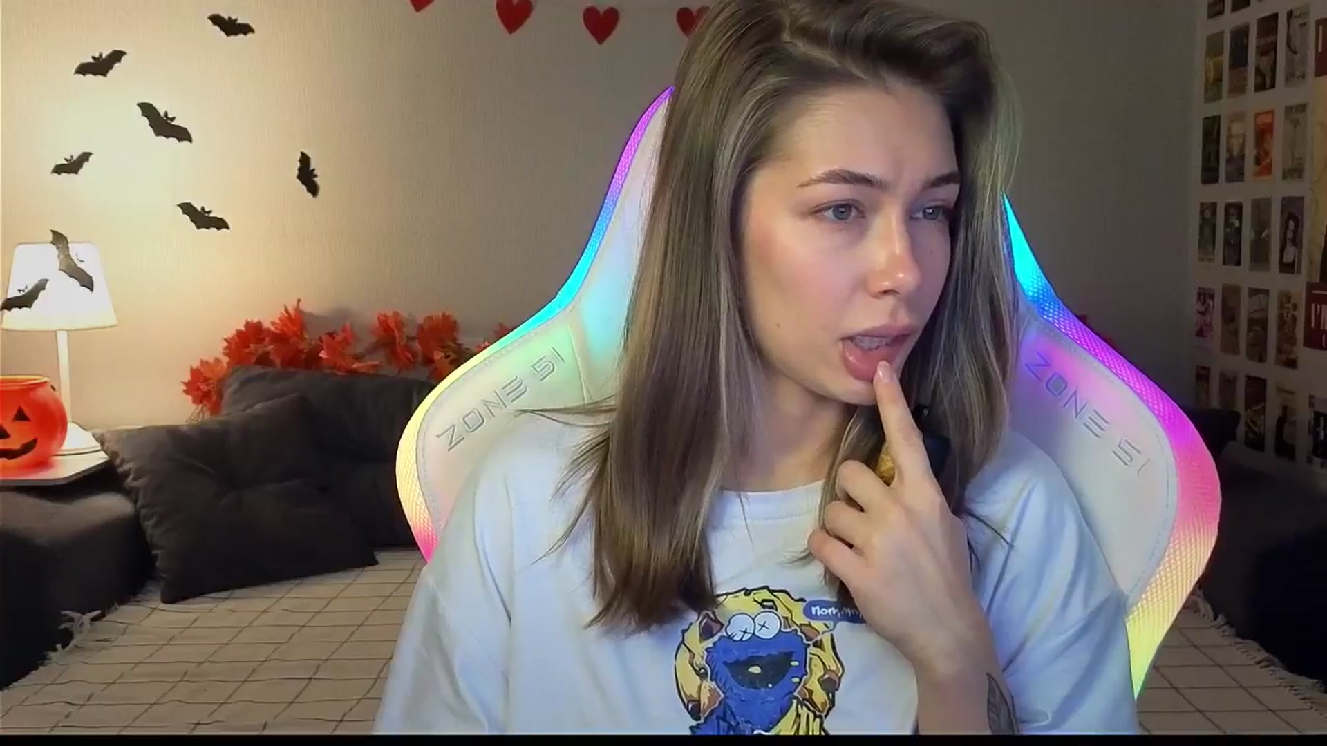 Gallery image thumbnail from KeepSpark's myfreecams stream on, 10/29/2024, 07:21 image 9 of 20