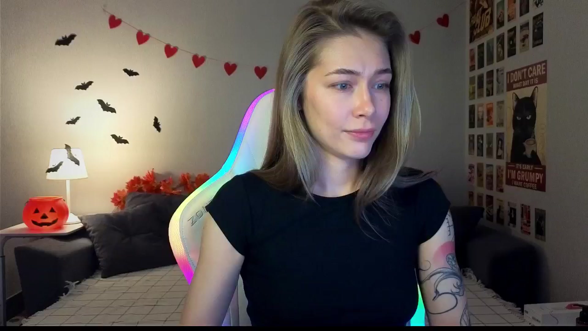 Gallery image thumbnail from KeepSpark's myfreecams stream on, 10/29/2024, 08:11 image 6 of 20
